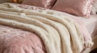 luxurious romantic bedroom decor