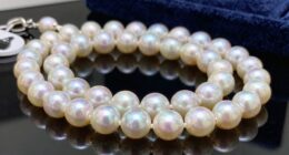 unexpected pearl necklace gifts